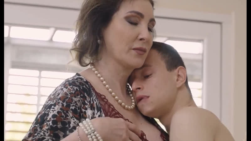 Porno lei ha 55 anni, una madre severa ha fatto sesso con il suo gentile figlio porno sesso milf matura sissy neri