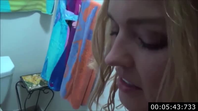 Mamãe veio bêbada e fodeu seu filho, madrasta, legendas em russo, mãe, mãe, filho, filho, incesto, incesto, pornografia Tradução russa enteado pau