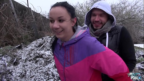 Teen Teen si spoglia - stupendo