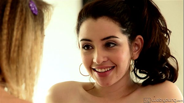 Carmen Callaway y Eva Sedona en WebYoung