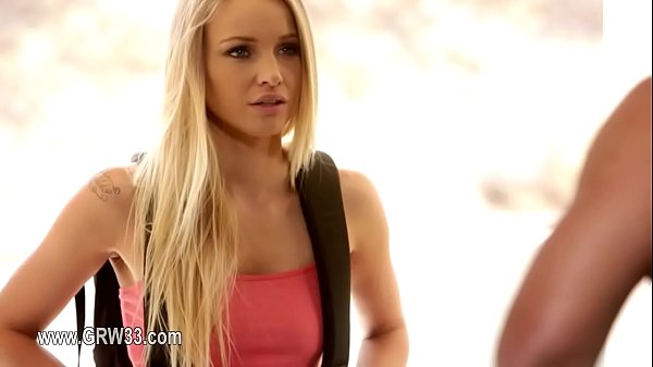 brunett lesbian babes Vika and Natasha