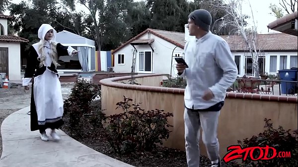 淘气的艾玛希克斯在阿米什人诱惑后舔和骑