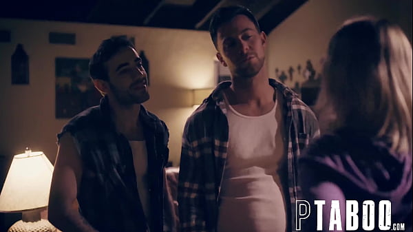 Die Anhalterin Zoey Monroe wird dazu gebracht, ihre Backwoods-Brüder im Austausch für eine Mitfahrgelegenheit zu beglücken