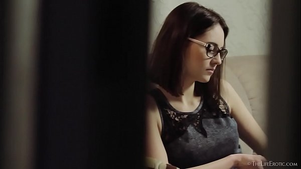 Tina M espiando a Sade Mare