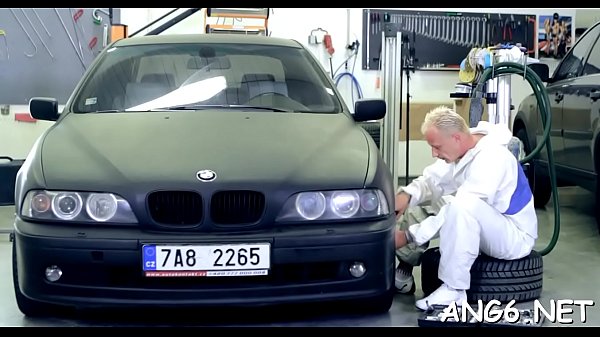 Hunk is pounding cute playgirl wildly after lusty fellatio