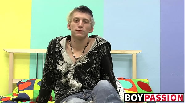 Skinny Ian jerks off his big cock after interview