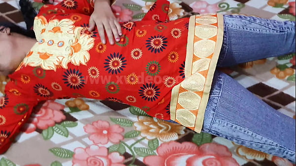 Sexe caché Village girl baise avec son petit ami chaud sexy mms teen girl