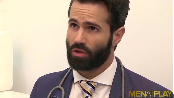 MENATPLAY Hunky Latin Dani Robles se fait sodomiser par Jean Franko