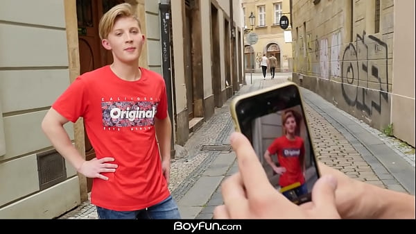 Boyfun - Andy Ford non tagliato martella il culo di Andrea High