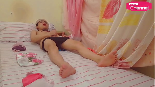 Hot Teen Girl khoe dáng ở tuổi teen