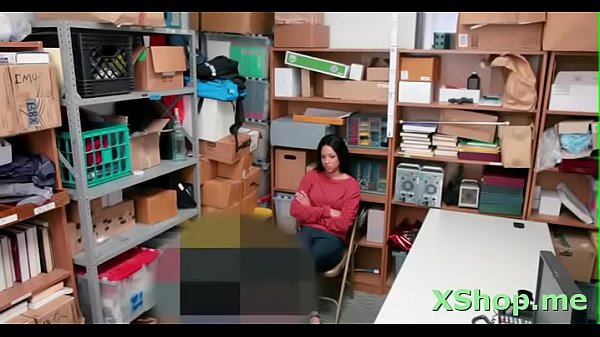 Dangler lances engaging beauty Amethyst Banks'_s gash