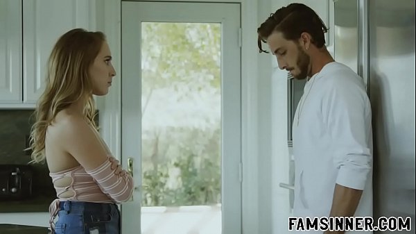 sedotto dalla mia stessa sorellastra