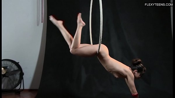 La ginnasta mascherata Agnes Feher