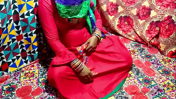 性感的真实业余青少年脱衣舞