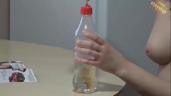 Hot Young Babe Fucks Ass Bottle