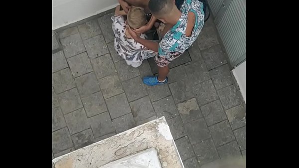 DIETRO LE QUINTE FILM VOYEUR CATTURATO SULLA SCENA