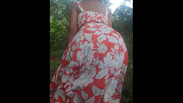 CRENTINHA BUNDA GRANDE TRAI O NOVINHO NAMORADO COM O PASTOR CASADO GOSTOSO SAFADO NELA