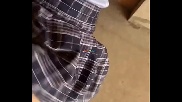 AMANDA COLEGIALA HACE CASTING CON SU VECINA LE INTERESA SER ACTRIZ Y SE DEJA GRABAR UN PORNO CASERO HERMOSA 18 AÑOS