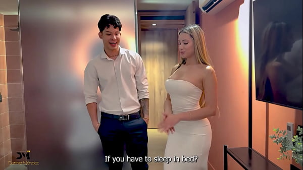 Sexy junges Mädchen neckt