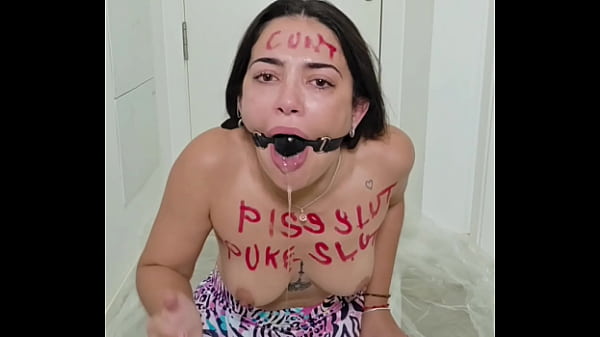 Convertirse en una puta que mea y vomita