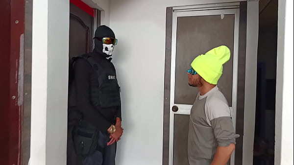 A Colombian woman has a very important client at the nightclub! She'_s having a very sensual affair with a Cuban man. Her tits are delicious.