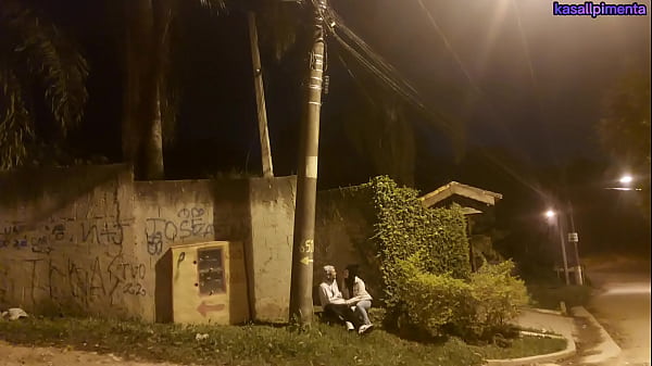 esposa me engaña en la calle, me hizo cornudo y ahora lo toma por el culo!