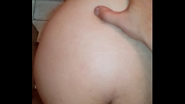 EATING GRANDMA_LIFE IN HER GRANDMA_'S BATHROOM