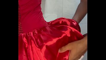 Weihnachten kam und ich aß den Arsch der verheirateten Freundin meiner Frau, die sagte, sie hätte ihren Arsch noch nie zuvor gegeben.