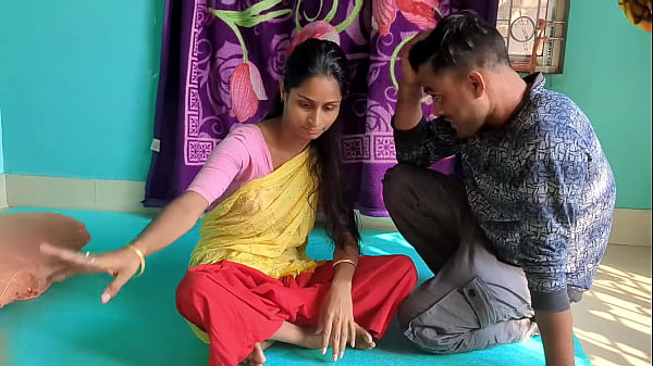 La mia ragazza del college non riusciva ad aspettare e voleva una scopata dura