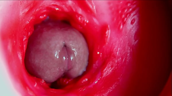 Saftige schöne Muschi spritzt in ASMR-Nahaufnahme im Anus