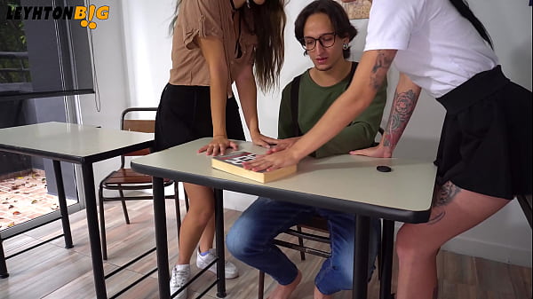 Ver vídeo adolescente de culo caliente