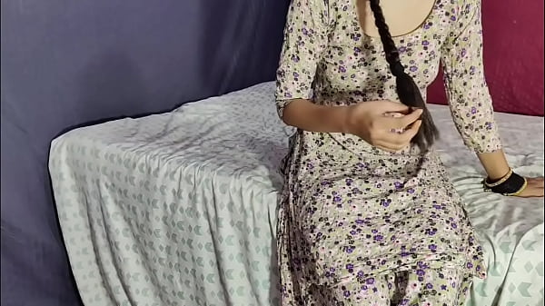 Desi Bhabhi 在卧室操她的丈夫，暨在阴户里！