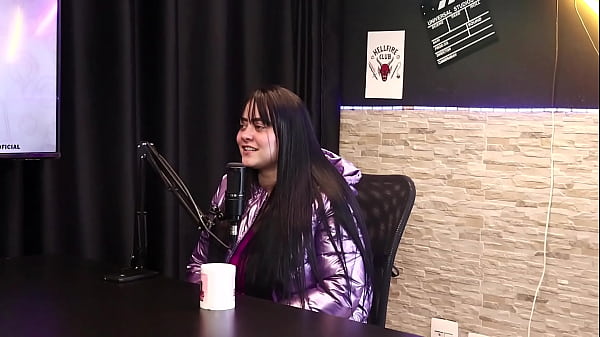 She went to take a photo with a famous person and ended up kissing, and she doesn't like listening to other people's problems - Pamela Sagaz (SHEER/RED)