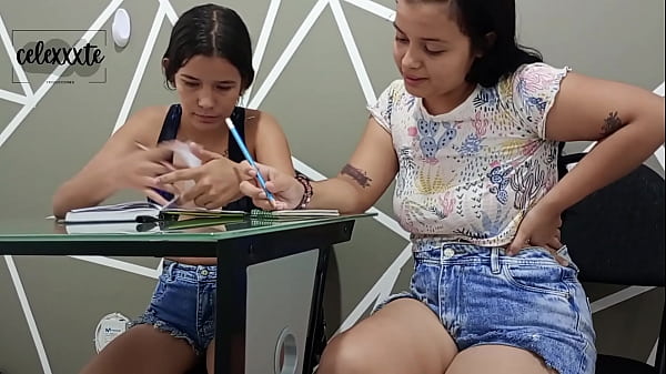 La studentessa Abby si arrapa e mi scopa per ottenere buoni voti - 15 marzo 2024