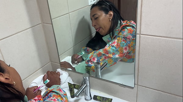 Sexy sexy Teen has fun