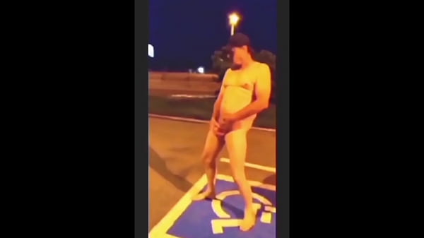 Exhibicionista buscando diversión