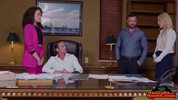 迪克西·林恩 (Dixie Lynn)、威洛·莱德 (Willow Ryder) 她的商业规则