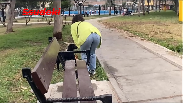 Er versprach, seine Katzen zu sehen, aber am Ende haben wir in seinem Zimmer gevögelt. Ich bereue es nicht, gegangen zu sein, dieser FICK war einer der BESTEN MEINES LEBENS. SUB ENG