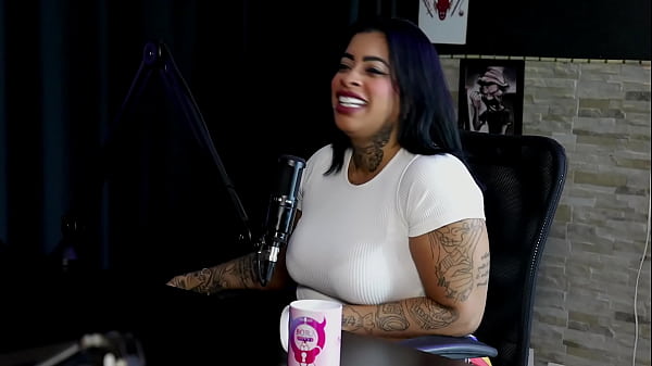 Ela explicou a diferença entre uma Call Girl e uma Criadora de Conteúdo, era difícil se expor na internet, ela traiu o ex, e o fetiche... - Marcelly Mello (SHEER/RED)