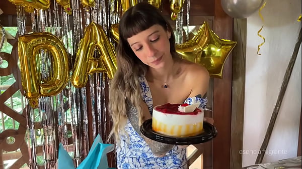 THE BEST BIRTHDAY SURPRISE a real cock giving me until my ass is filled with milk - SPOILER