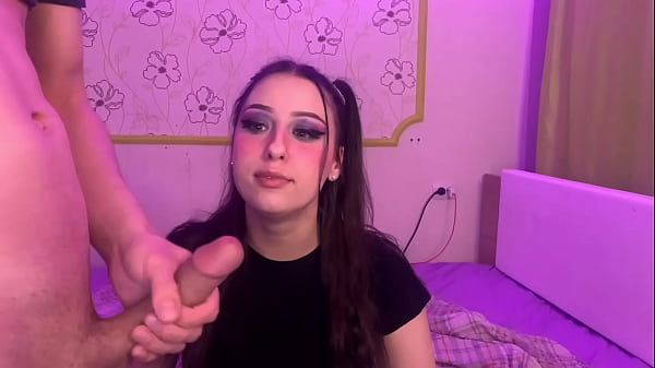 Bocca bagnata da troia in cui infilare un cazzo quando voglio