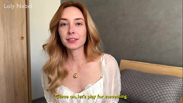 La sorellastra ha ingannato il fratellastro facendogli fare sesso anale. Il miglior scherzo al fratellastro con la bambola del sesso