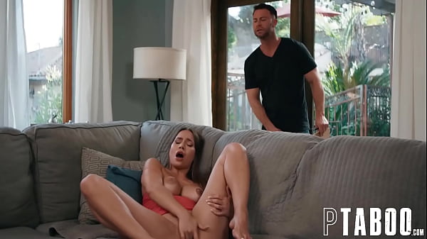 行为被抓：Desiree Dulce 顽皮自慰曝光