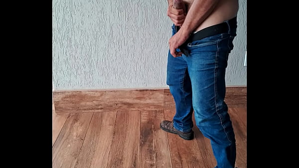 巴西 Diogo 在阳台上打手枪 01/02