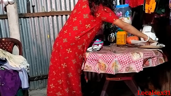 Desi bhabhi bàn ăn quái trong bạn trai của cô ấy (Video chính thức của Localsex31)