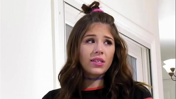 मददगार एलेक्स लीजेंड ने पहली बार अपनी सौतेली बेटी इसाबेल मून को गुदा में चोदना सिखाया - पूरी मूवी FreeTaboo.Net पर