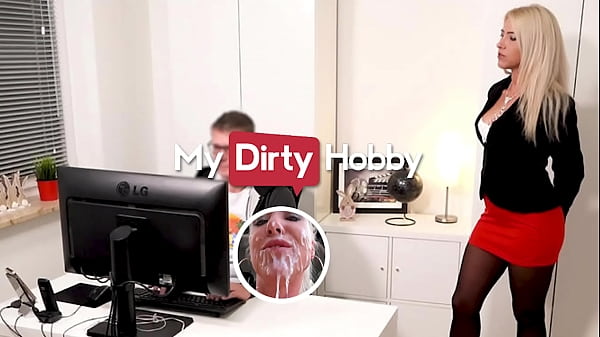 (Daynia's) El departamento de TI cubre todas sus necesidades, ya sea un virus informático o su culo chorreante - My Dirty Hobby