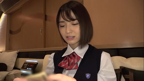 Freches junges Mädchen posiert