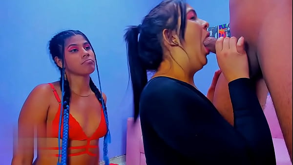 OMG! Die tolle Party mit heißen Mädchen endet mit Hardcore-Sex