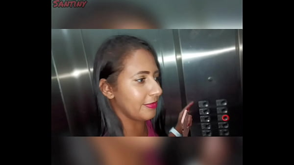 Bruna foi arrombada pelo neg&atilde_o do pagode.